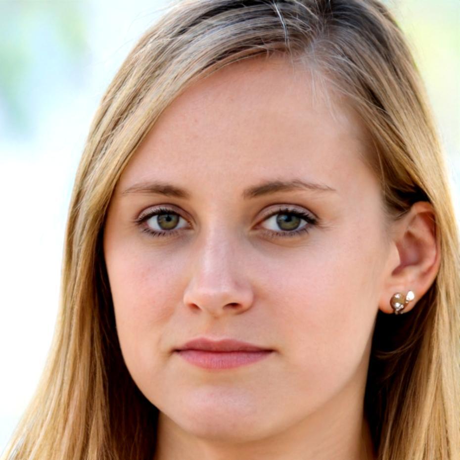 Portrait de Léonie Beaumont, formatrice en finance